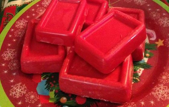 a-christmas-story-white-chocolate-soap